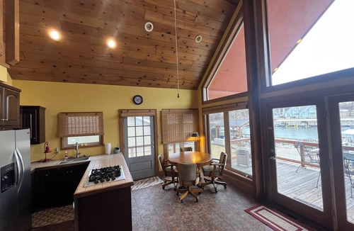 Afton Cabin | Lakefront A-frame cabin with Dock access