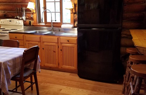 Lake Luzerne-Hadley House | Lakefront Adirondack Log Cabin