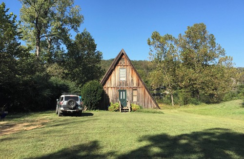 Hardy Cabin | Lakefront Aframe Cabin in Hardy on Kiwanie Lake with kayaks and private dock