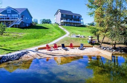 Mineral House | Lakefront at Lake Anna, Boat Dock, Fire Pit