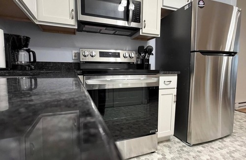 Marion House | Lakefront at Lake of Egypt sleeps 10! Dock/2 kayaks 2 paddleboards!