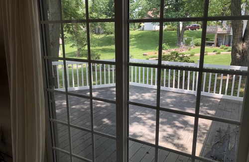 Marion House | Lakefront at Lake of Egypt sleeps 10! Dock/2 kayaks 2 paddleboards!