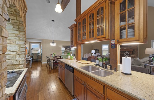 Fruitvale House | Lakefront Barndominium on 40 Private Acres - Pontoon - Sleeps 10