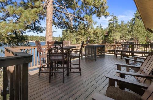 Boulder Bay House | Lakefront Bay View - On the Lake