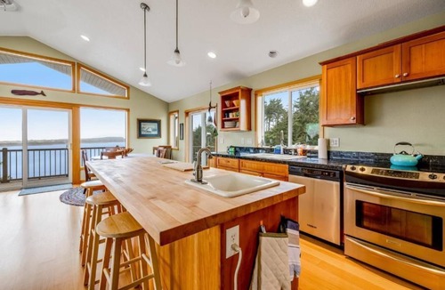 Cape Meares House | Lakefront Beach Escape | Walk to Cape Meares Beach
