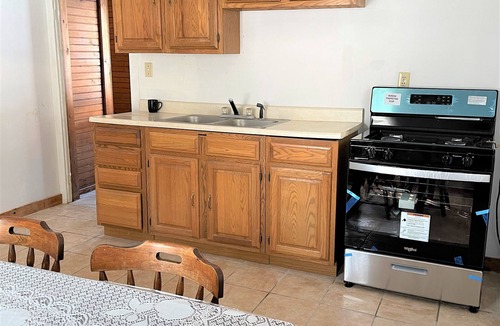 Lake Luzerne House | Lakefront Beach House