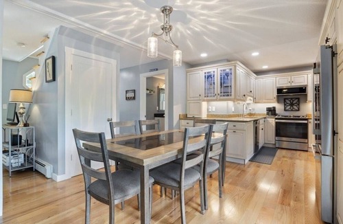 East Wakefield House | Lakefront Beauty with Private Beach