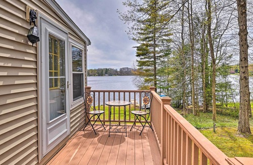 Broadalbin House | Lakefront Broadalbin Getaway w/Deck + Kayaks
