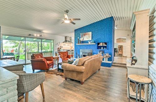 Brownwood House | Lakefront Brownwood Home w/Private Boat Dock