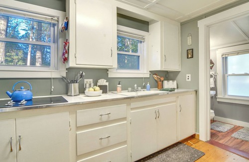 Smithfield Cabin | Lakefront Cabin ~ 14 Mi to Waterville!