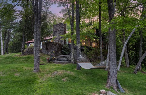 Stoddard Cabin | Lakefront Cabin/314` Shoreline