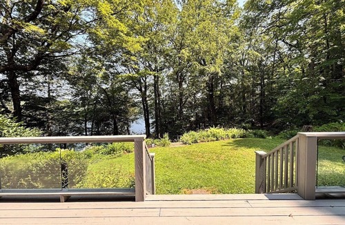 Norfolk Cabin | Lakefront Cabin Escape Pristine Waters & Fall Foliage