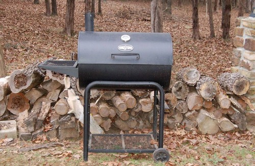 Scranton Cabin | Lakefront Cabin Getaway with Firepit near Ozark National Forest in Scranton, Arkansas