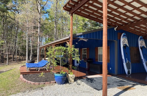 Elizabeth Cabin | Lakefront Cabin in Ozark Mountains with Hot Tub amazing views & sunsets - Remote