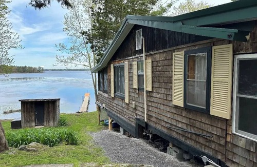 Brier Hill Cabin | Lakefront Cabin on Black Lake with Dock - Sleeps 13