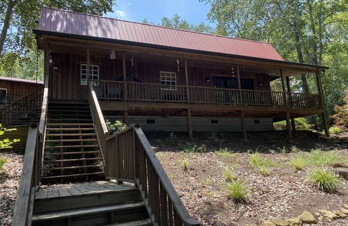 Roxboro House | Lakefront Cabin on Hyco Lake