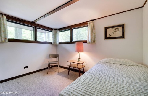 Sunny Point Cabin | Lakefront Cabin on Lake Wallenpaupack!