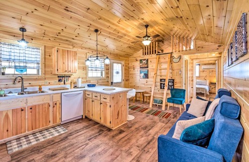 Cub Run House | Lakefront Cabin Private Dock, Trails, Cave, Etc!