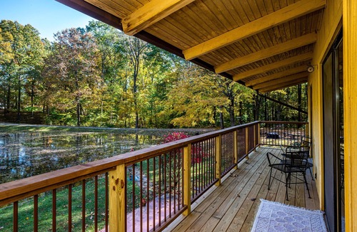 Helmsburg Cabin | Lakefront Cabin Retreat | Private Lake, Boat & Wildlife 2BR, 1.5BA
