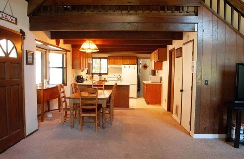 Glencoe House | Lakefront Cabin Retreat - Arnold Getaway