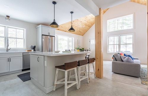 Jeffersonville Cabin | Lakefront Cabin with Private Dock Kenoza Den