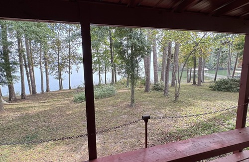Abbeville Cabin | Lakefront cabin
