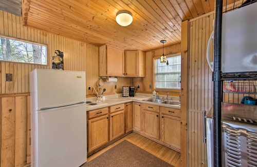 Winnsboro Cabin | Lakefront Cabin w/2 Lofts, Boats on 4 Acres