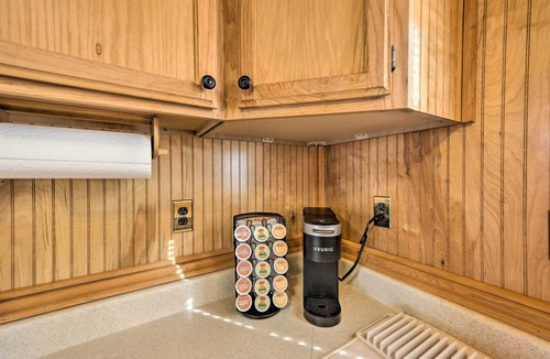 Winnsboro Cabin | Lakefront Cabin w/2 Lofts, Boats on 4 Acres
