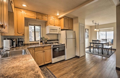 Tahoe Vista Cabin | Lakefront Cabin w/Beach Access: 8 Mi to Northstar