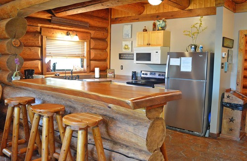Marble Falls Cabin | Lakefront Cabin w/Loft Sleeps 12 Amenities