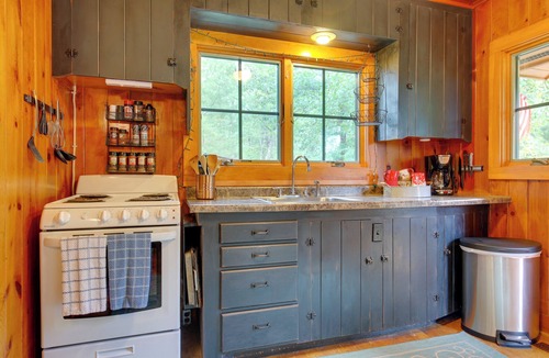 Minocqua Cabin | Lakefront Cabin w/Private Dock & Fire Pit!