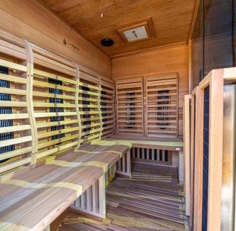Shoals House | Lakefront Cabin with Hot Tub, Cold Plunge, Sauna