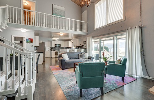 Clearlake Villa | Lakefront California Escape w/ Deck & Boat Dock!