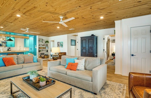 Franklin Cabin | Lakefront Camp Creek Retreat w/Dock