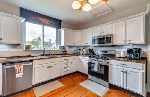 Cayuga House | Lakefront Cayuga Retreat with Private Deck and Hot Tub