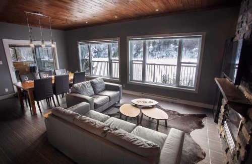 Mauricie Ski Chalet | Lakefront - Chalet Le Missionnaire