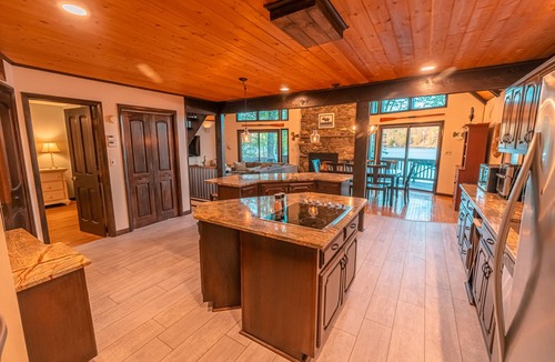 Lake Ariel Ski Chalet | Lakefront Chalet - Stunning Views, Private Dock and A+ Location! 2026 Updates!