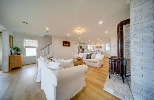 Stow Cottage | Lakefront Chautauqua Cottage Getaway