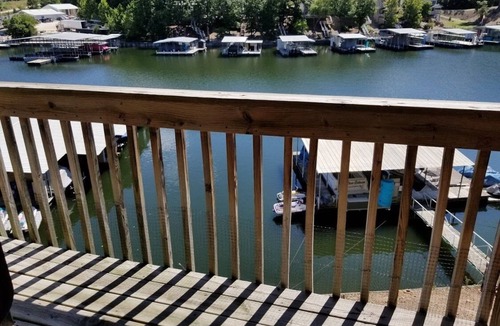 Osage Beach Condo | Lakefront Condo 2 Bed 1 Bath