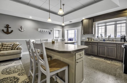 Geneseo Apartment | Lakefront Condo-Apartment D