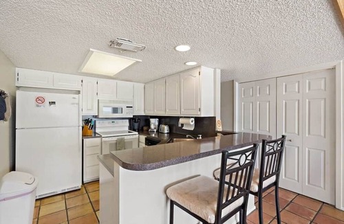 Briarcliff Condo | Lakefront Condo | Boat Slip+Pool+Hot tub
