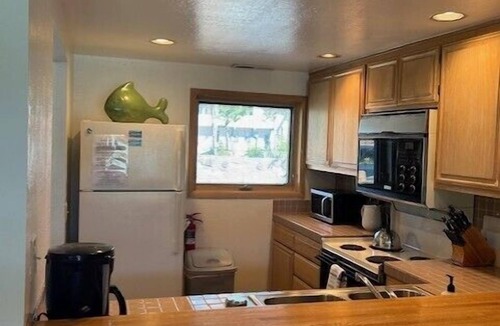 Tahoe Vista Condo | Lakefront condo w/AC, great views, private balcony