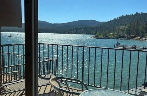 Tahoe Vista Condo | Lakefront condo w/AC, great views, private balcony