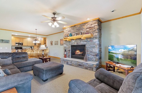Crosslake Condo | Lakefront Condo| WFC| Indoor Pool| Sandy Beach