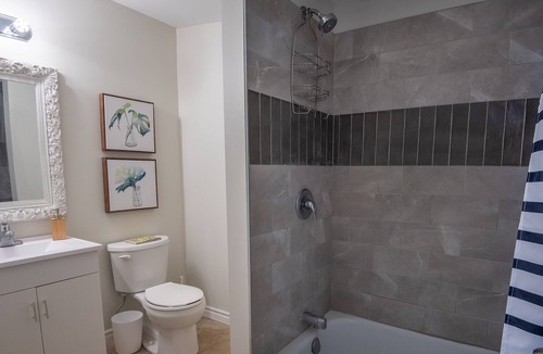 Dunsford Cottage | Lakefront Cottage With Hot Tub!!