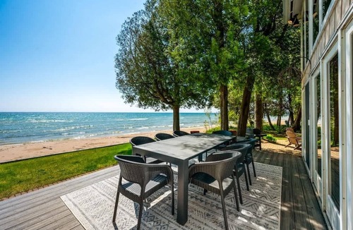 Baileys Harbor House | Lakefront cottage w/sand beach & waterfront deck