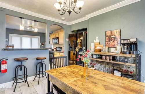 Forest Grove Cottage | Lakefront Cottage 2 Mi to Palladium in Worcester!