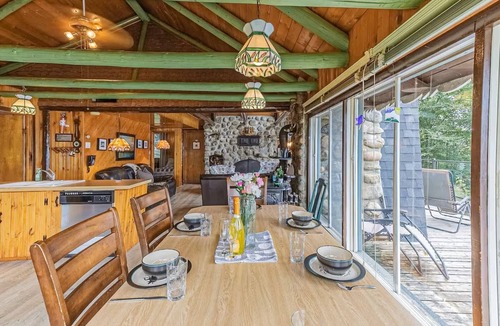 Grand-Remous Ski Chalet | Lakefront Cottage: Private Dock & Panoramic Views