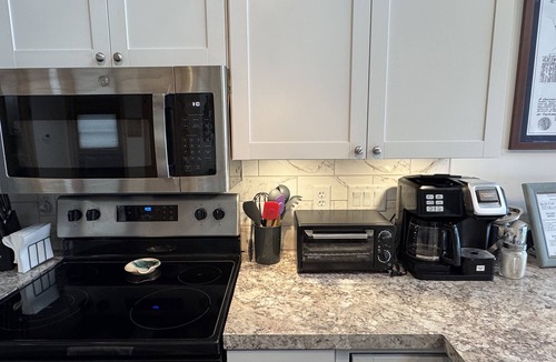 Orson Cottage | Lakefront Cottage - Dog Friendly