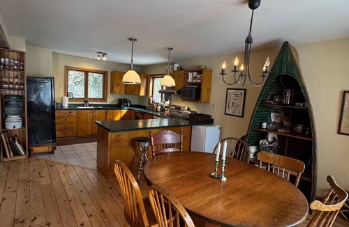 Catchacoma Cottage | Lakefront Cottage. Luxury in a Wilderness Setting